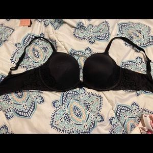 Victoria’s Secret Black Lace Push Up Bra 34DD